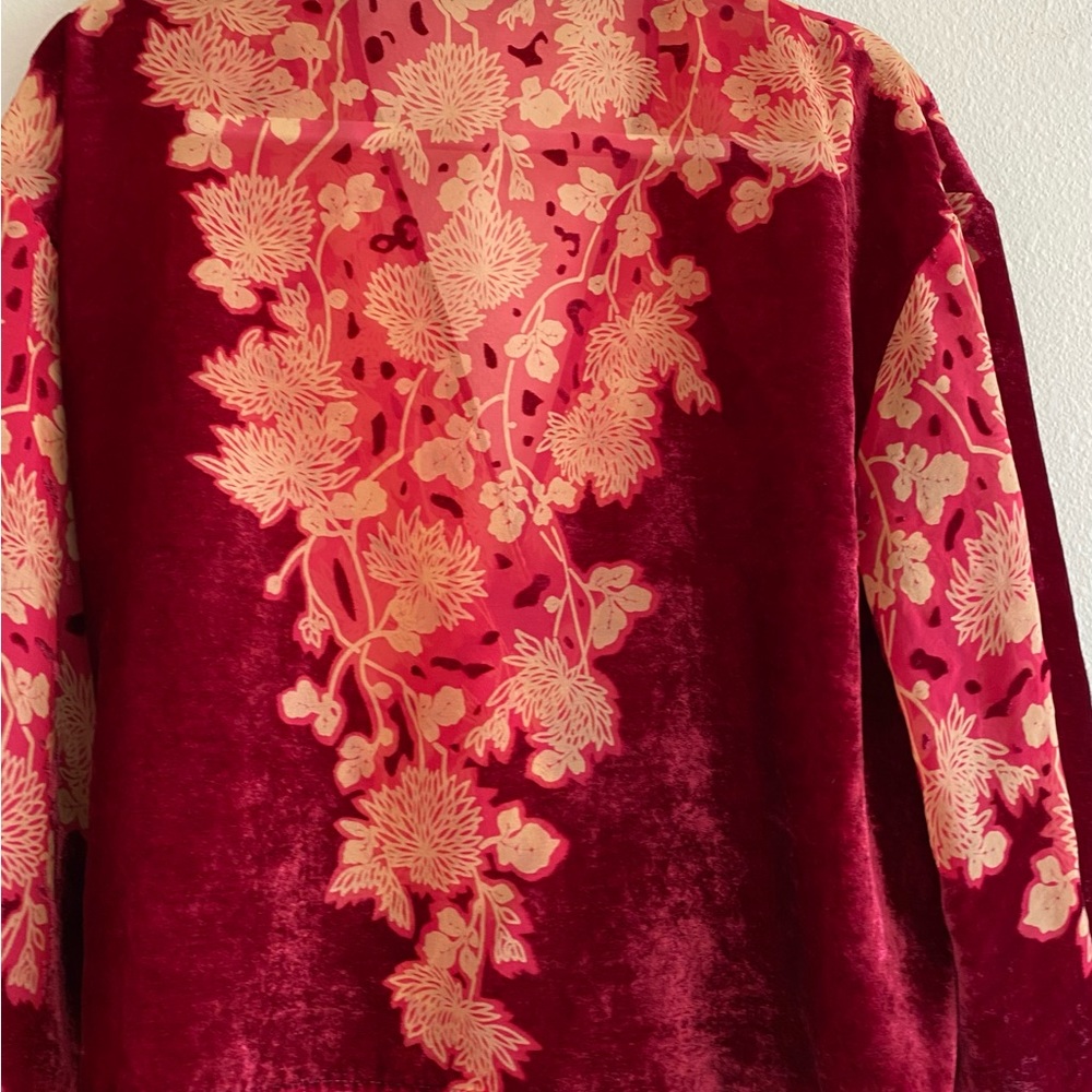 Beautiful lightweight wrap top bohemian vibe like new - Picture 4 of 10
